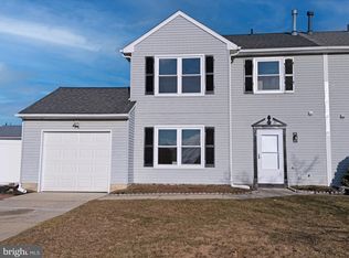 79 Scenic View Dr, Sicklerville, NJ 08081