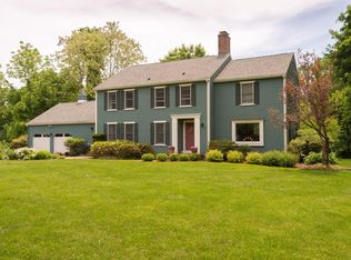 9 Dover Hill Rd, Topsfield, MA 01983