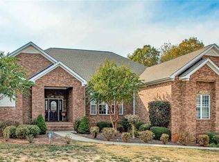 105 Lantern Ridge Dr, Easley, SC 29642