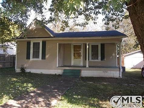 1st image of 318 Mill St