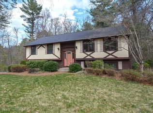 64 Sleepy Hollow Ln, Wrentham, MA 02093