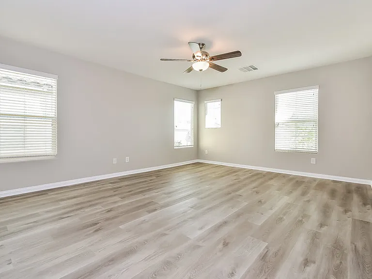 5304 Welch Valley Ave — Photo 9
