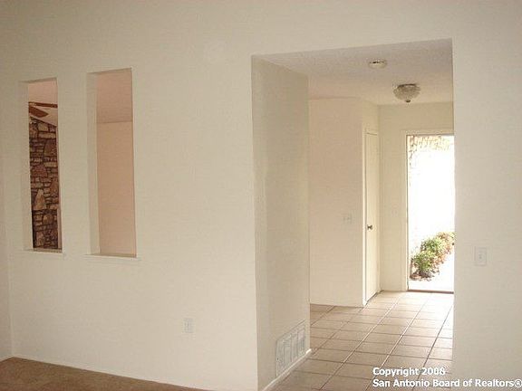 5th image of 7814 Rainbow Falls St