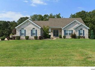 3235 Green Trails Ct, Wentzville, MO 63385