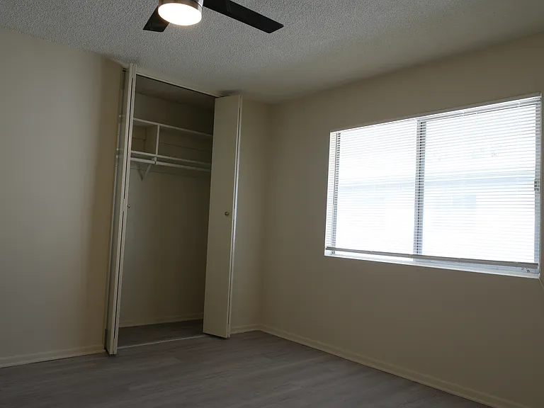 1215 Lyndon St #7 — Photo 9