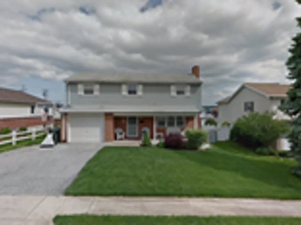 233 Meade St