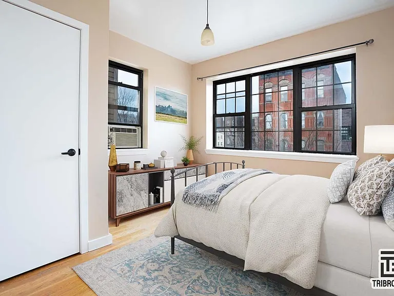 965 Jefferson Ave #3R — Photo 3