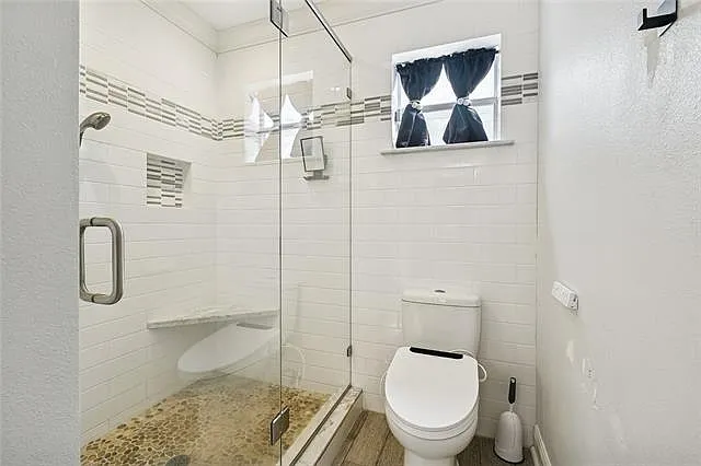 2703 Varden Ave — Photo 8