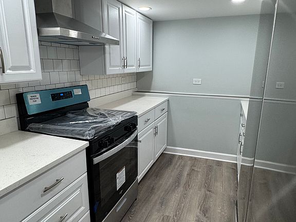 4th image of 3815 N Whipple St #Basement