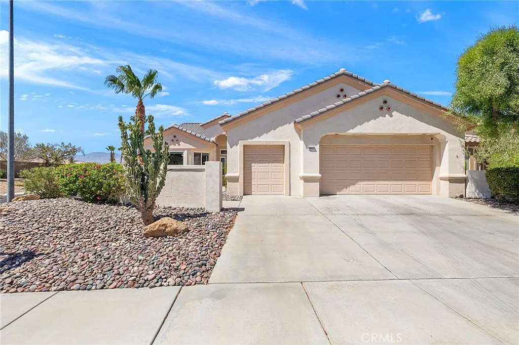 2 bed, 2032 sqft, $5,300 — Photo 4