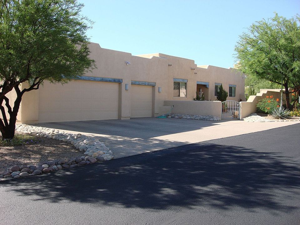 2449 N. Cavalry Trail Front