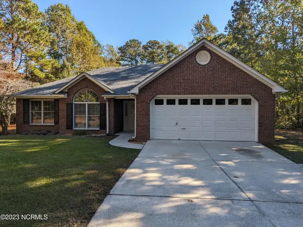102 Caravel Court, Havelock, NC 28532