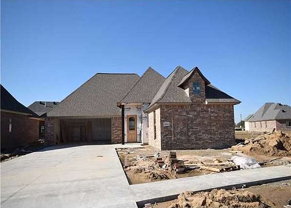 2nd image of 4414 Meadow Brooke Way