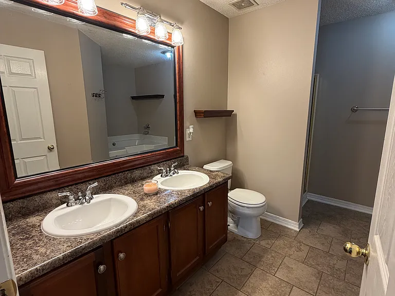 8540 Sterling Dr — Photo 7