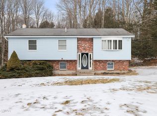 131 Daffodil Dr, Newfoundland, PA 18445