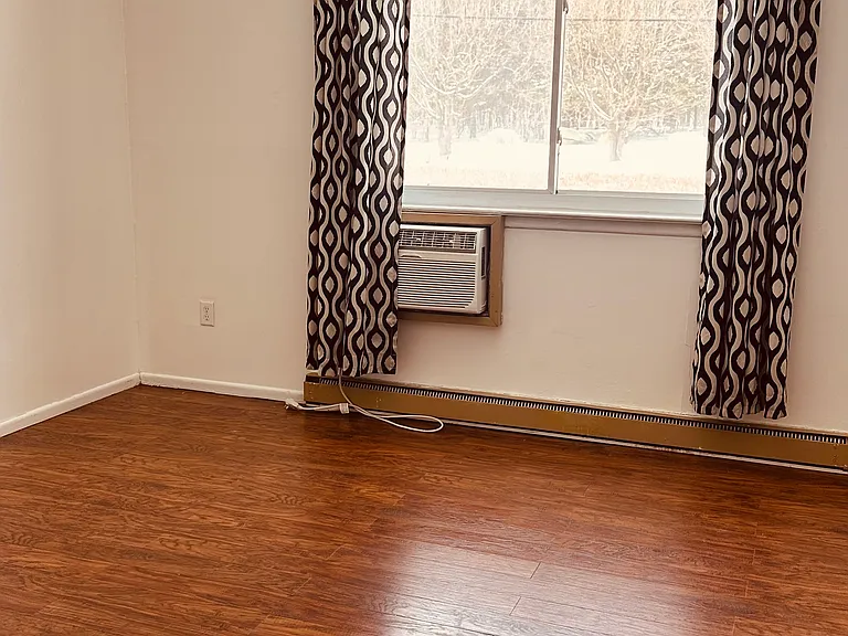881 Albany Post Rd #17 — Photo 2
