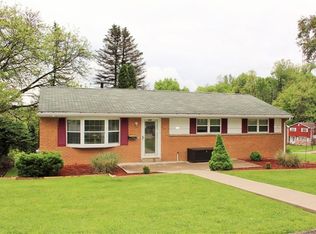 136 McAlister Dr, Pittsburgh, PA