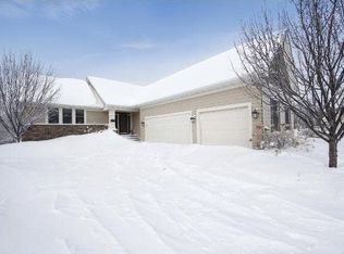 11708 Erskin Cir, Minneapolis, MN 55449
