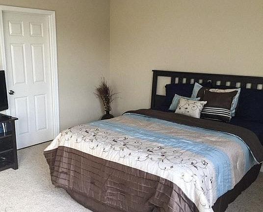 Spacious Main Level Bedroom w/Full Bath Attached