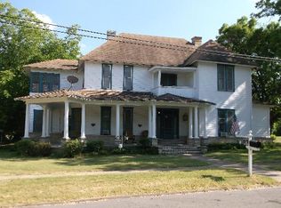 306 W Roberts St, Clarksville, TX 75426