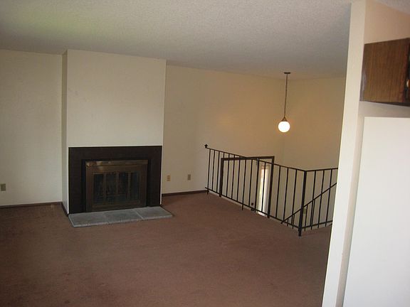 4th image of 861 98th Ln NE #871