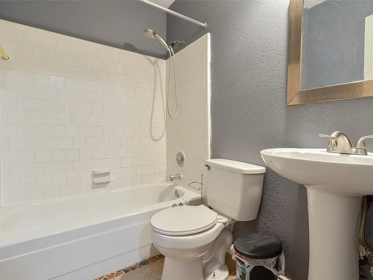 22902 Cabanna Rd — Photo 16