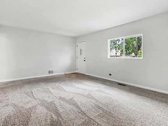 2nd image of 14601 Hamlin Ave
