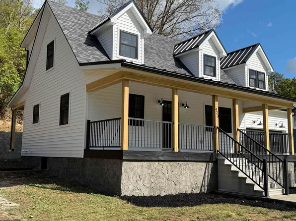 423 Mount Harmony Rd, Fairmont, WV 26554