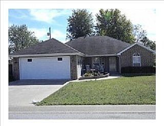1st image of 611 Charlotte St SW
