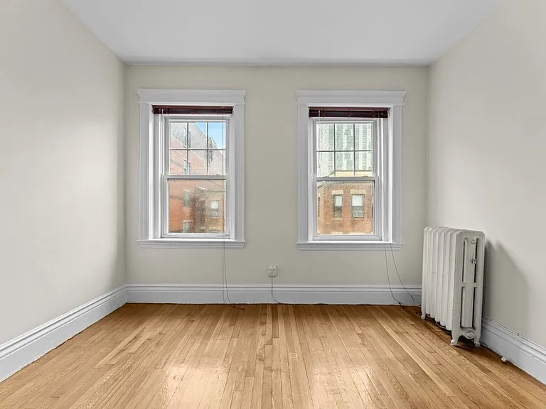 35 Queensberry St #22 — Photo 8