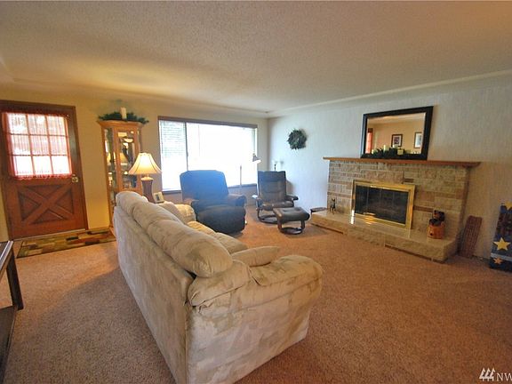 5th image of 6014 S Wapato Lake Dr