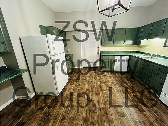2nd image of 189 E Washington St #2