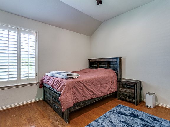 3rd image of 1017 Cherrywood Trl