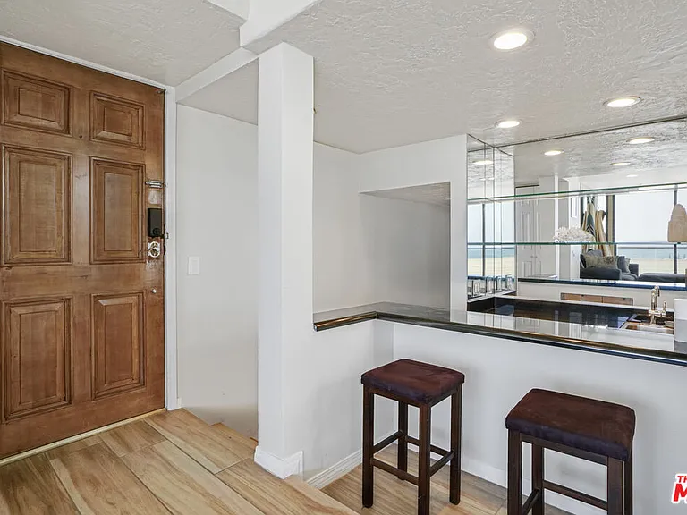 1 Jib St #101 — Photo 21