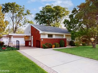 7516 Lyons St, Morton Grove, IL 60053