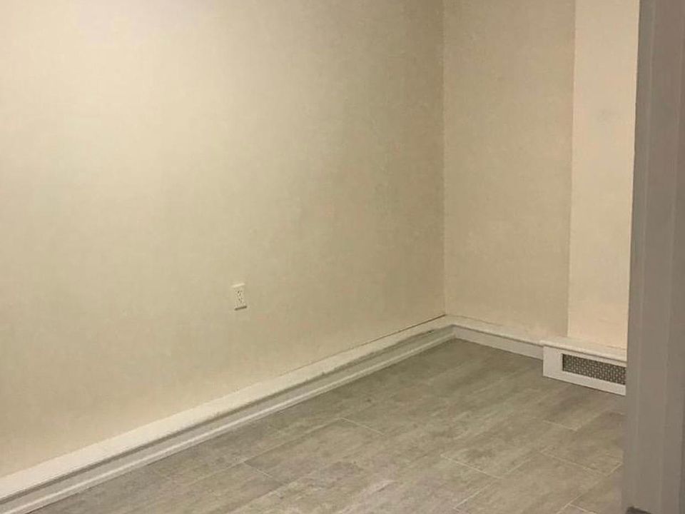 2nd image of 3014 Wallace Ave