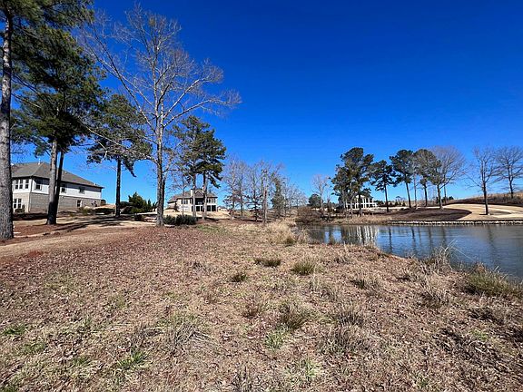 4th image of 1320 Oconee Landing Dr