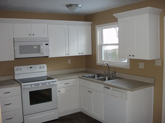 5th image of 4725 Melody Ln