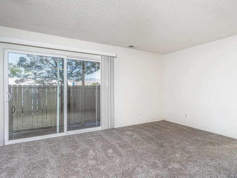 Villagio Apartments — Photo 15