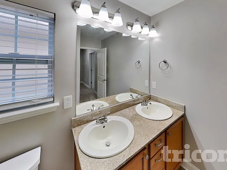 14208 Highland Meadow Rd — Photo 21