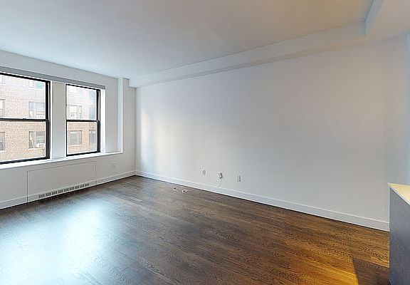 3rd image of 666 W End Ave APT 12WA