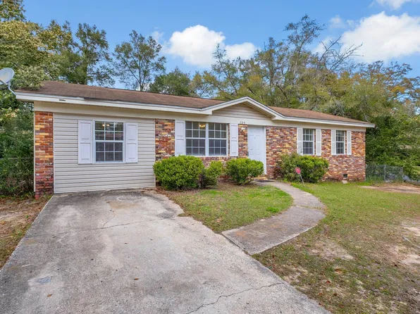 724 Greenleaf Dr, Tallahassee, FL 32305