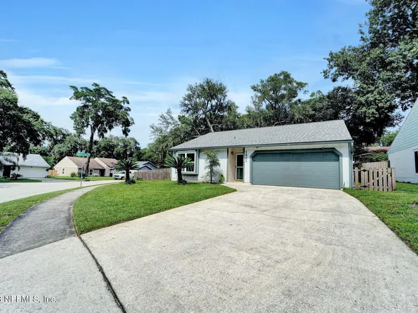 1481 CLASSIC OAK Road W, Jacksonville, FL 32225