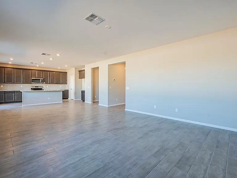 1434 E Pisa Dr — Photo 13
