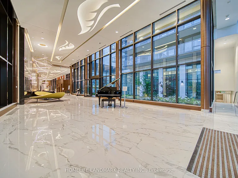 85 McMahon Dr #2809 — Photo 4