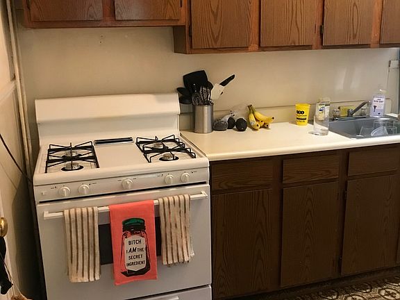4th image of 2826 W Grace St APT 6