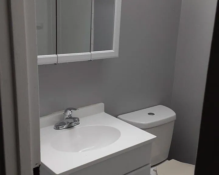 Willow Gardens Apartments — Photo 16