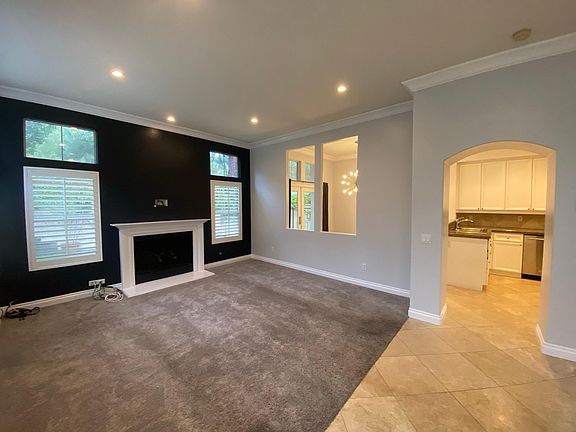 4th image of 10745 Taulbee Ct