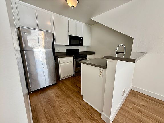 4th image of 4222 Tujunga Ave APT 105