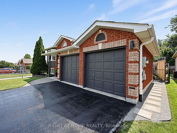 3rd image of 23 Osprey Ridge Rd